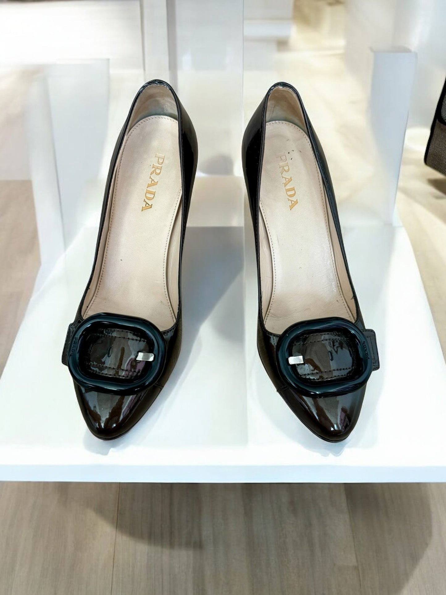 Prada pumps brown patent leather big buckle 36.5 6