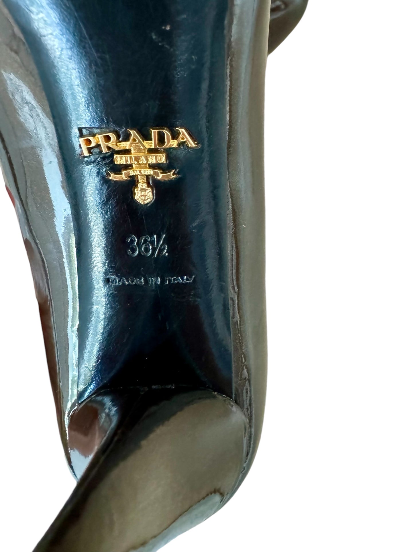 Prada pumps brown patent leather big buckle 36.5 6